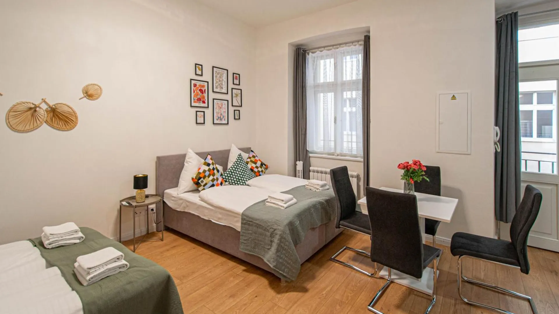 Charles Square Central Apartments By Ruterra Prague