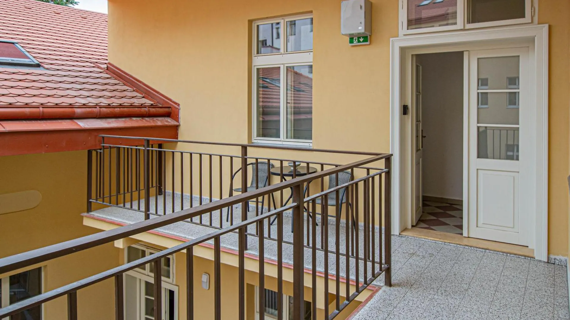 Charles Square Central Apartments By Ruterra Prague