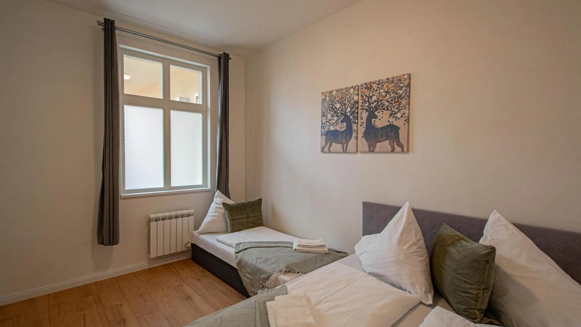 Charles Square Central Apartments By Ruterra Prague 0*,
