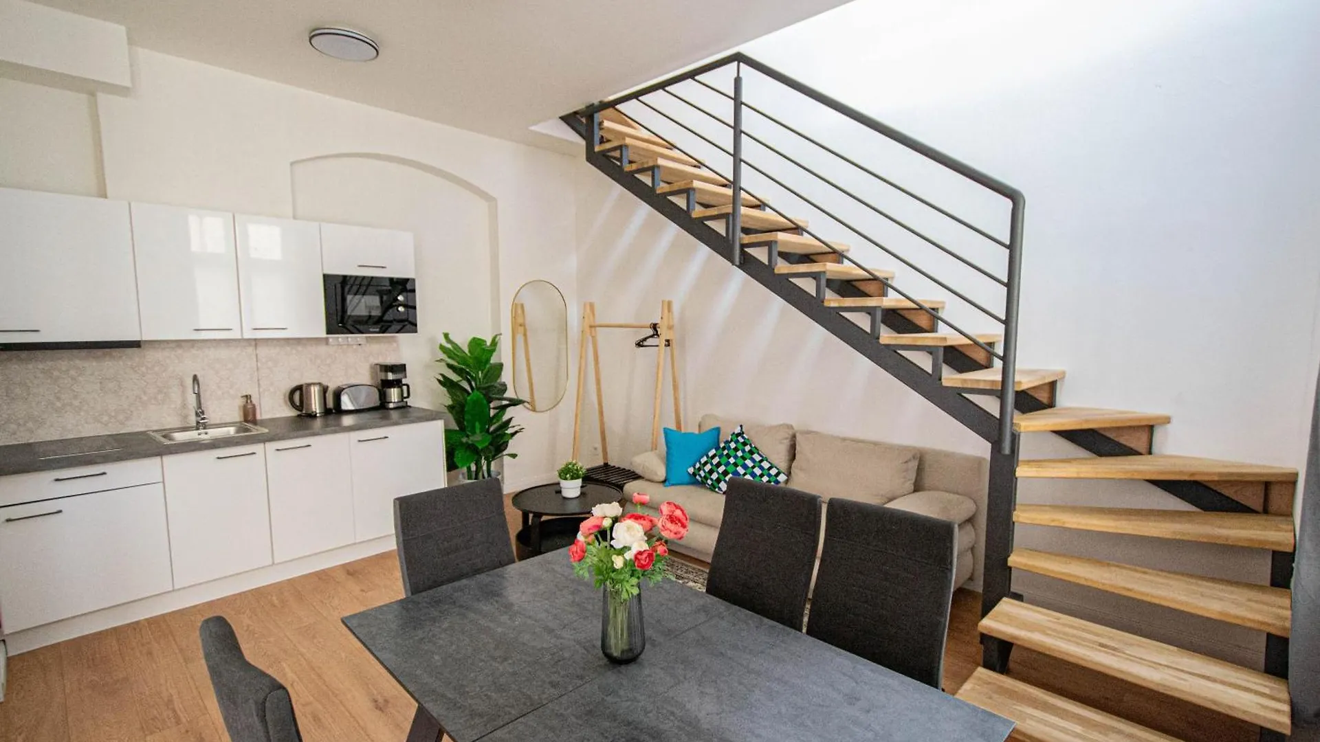 Charles Square Central Apartments By Ruterra Prague